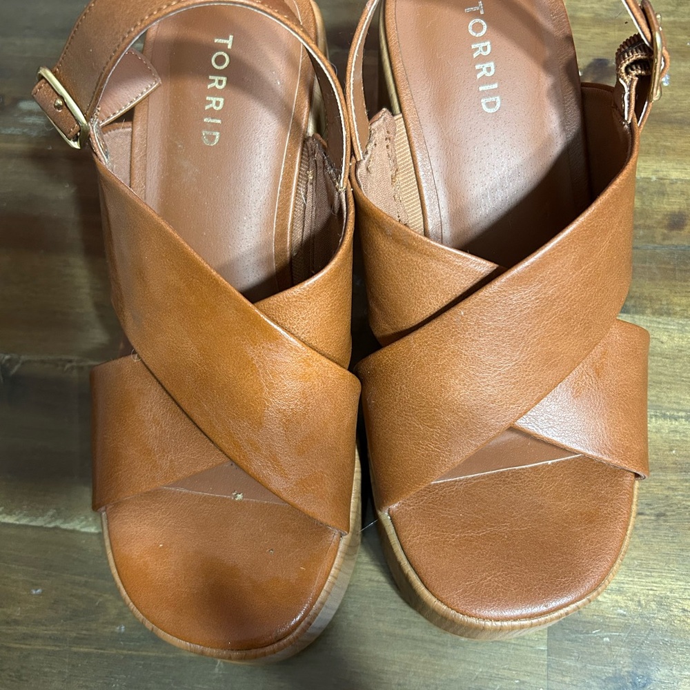 Torrid Women's Tan Cross-Strap Sandals